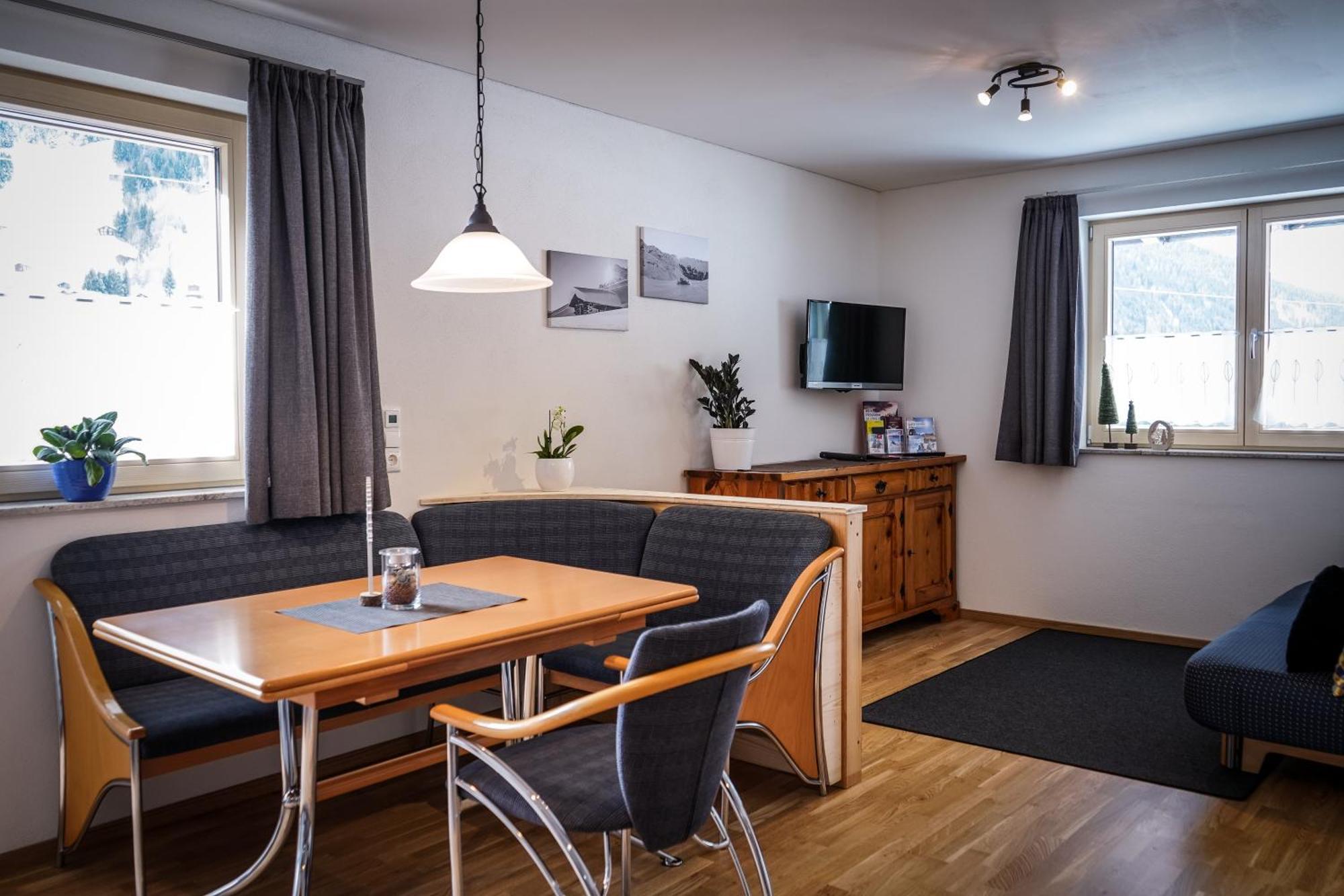 Appartement Haus Gosta กาชูร์น ภายนอก รูปภาพ